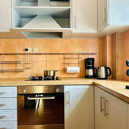 Joy Ultracentral Charming *