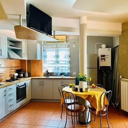 Joy Ultracentral Charming