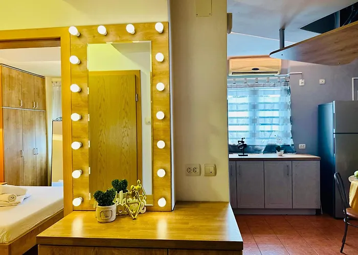 Joy Ultracentral Charming *