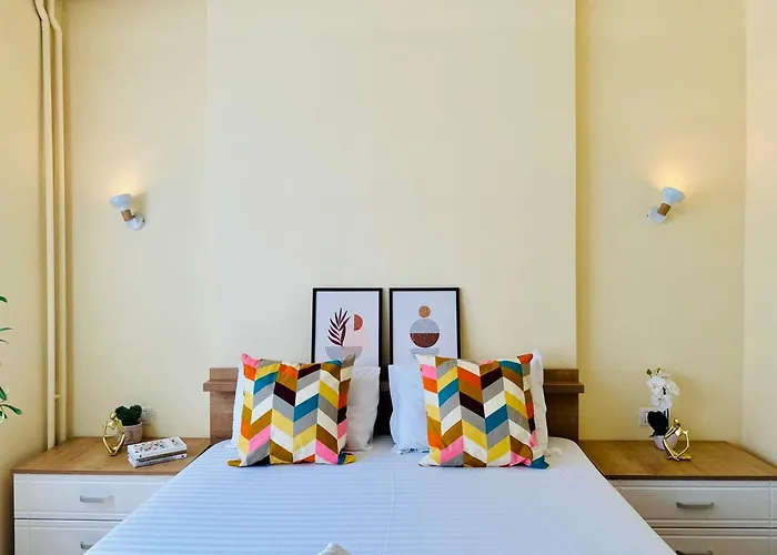 Joy Ultracentral Charming